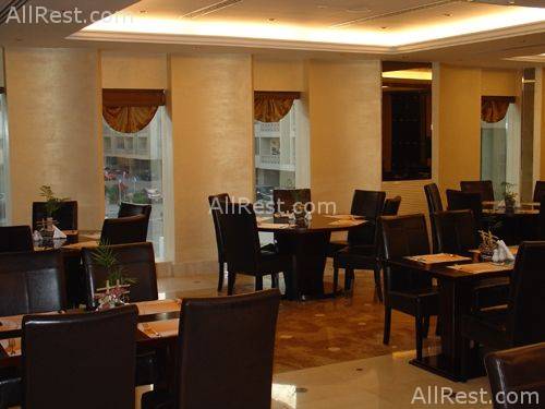 Hallmark Hotel 6